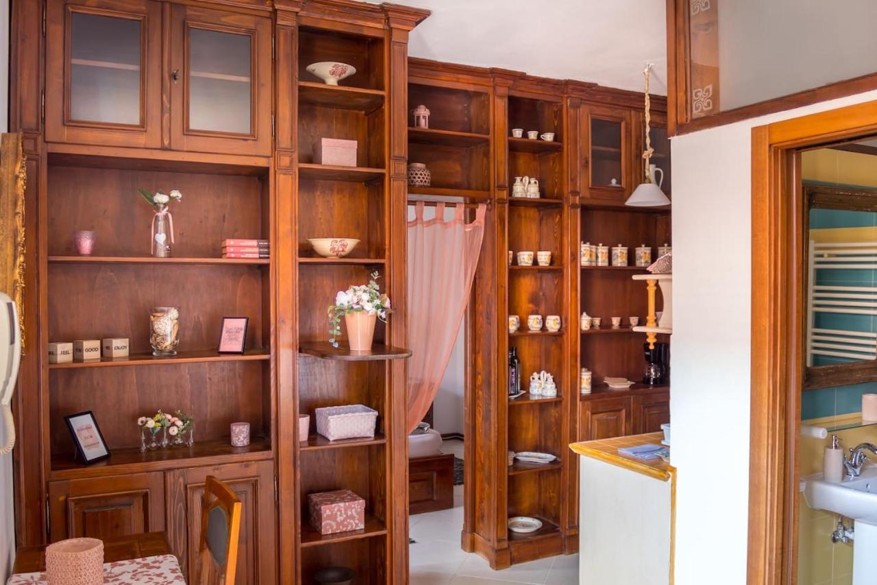8 Small And Cozy Suite Τιμισοάρα Εξωτερικό φωτογραφία