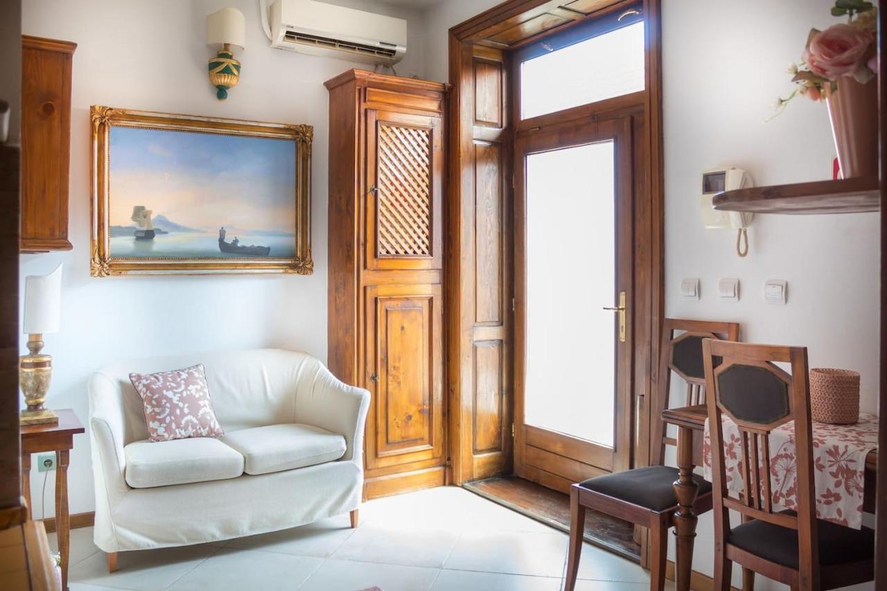 8 Small And Cozy Suite Τιμισοάρα Εξωτερικό φωτογραφία