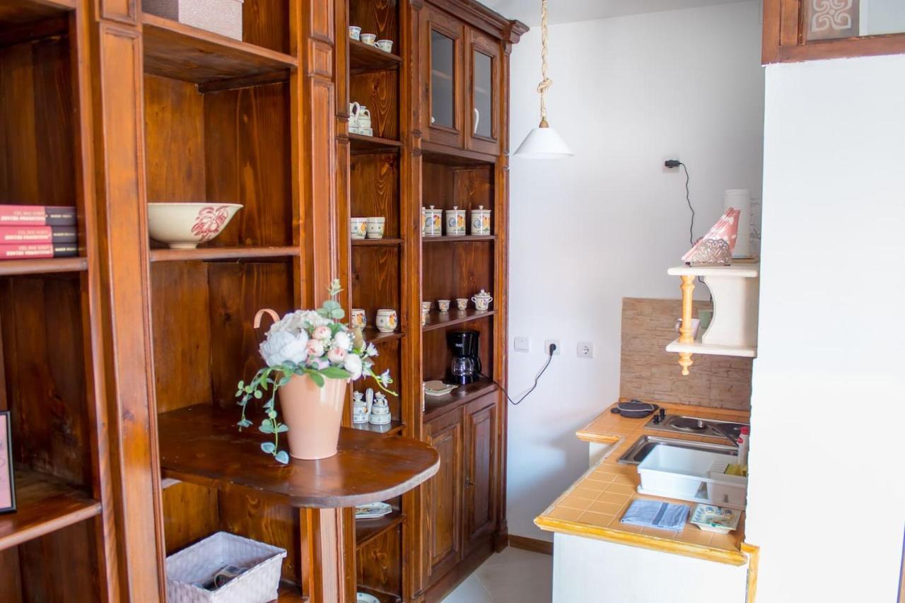 8 Small And Cozy Suite Τιμισοάρα Εξωτερικό φωτογραφία